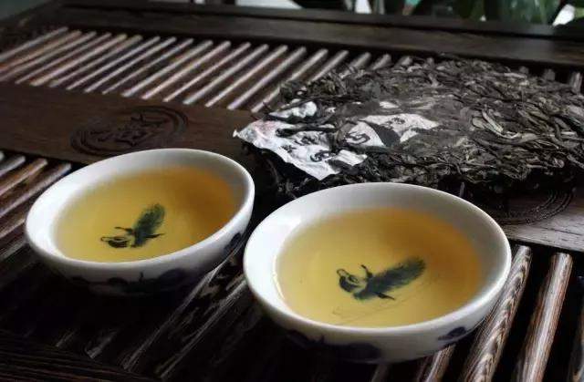 你那么爱喝普洱茶，到底图什么？