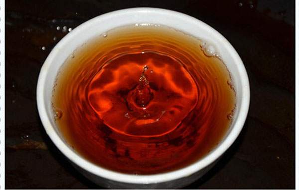 你那么爱喝普洱茶，到底图什么？